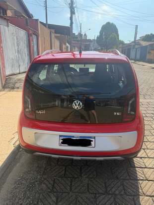 VOLKSWAGEN-UP-2015