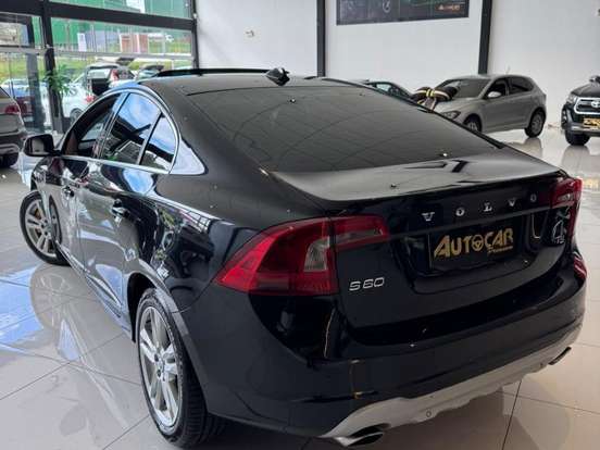 VOLVO-S60-2.0 T5 DYNAMIC GASOLINA 4P AUTOMÁTICO VOLVO-S60-2012