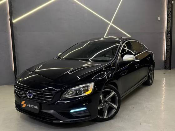 VOLVO S60 2.0 T5 R DESIGN 16V TURBO GASOLINA 4P AUTOMÁTICO