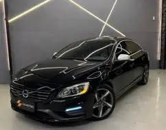 VOLVO S60 2.0 T5 R DESIGN 16V TURBO GASOLINA 4P AUTOMÁTICO VOLVO S60 2.0 T5 R DESIGN 16V TURBO GASOLINA 4P AUTOMÁTICO