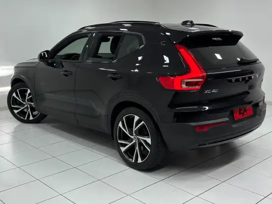 VOLVO-XC40-1.5 T5 RECHARGE R-DESIGN GEARTRONIC VOLVO-XC40-2021