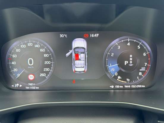 VOLVO-XC40-2.0 T5 GASOLINA R-DESIGN AWD GEARTRONIC VOLVO-XC40-2019