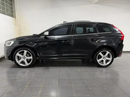 VOLVO-XC60-2.0 T5 R DESIGN TURBO GASOLINA 4P AUTOMÁTICO VOLVO-XC60-2013