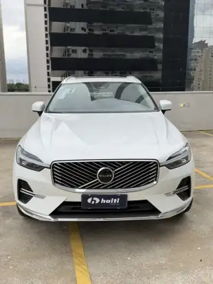 VOLVO-XC60-2025