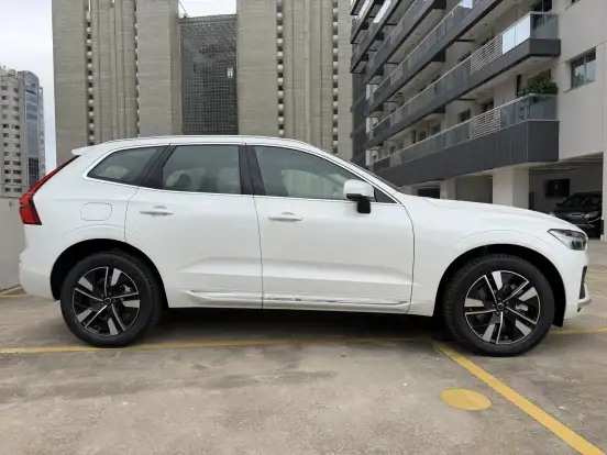 VOLVO-XC60-2.0 T8 PHEV PLUS AWD GEARTRONIC VOLVO-XC60-2025