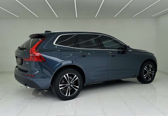VOLVO-XC60-2019
