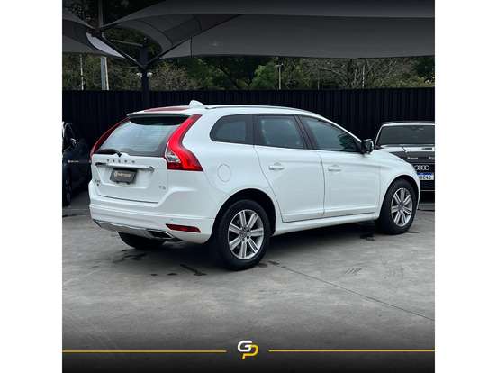 VOLVO-XC60-2.0 T5 KINETIC GASOLINA 4P AUTOMÁTICO VOLVO-XC60-2017