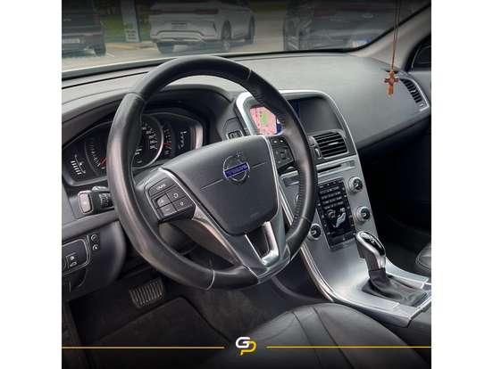 VOLVO-XC60-2.0 T5 KINETIC GASOLINA 4P AUTOMÁTICO VOLVO-XC60-2017