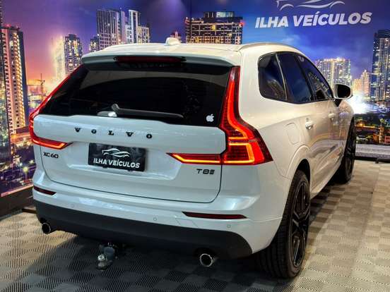VOLVO-XC60-2.0 T8 HYBRID MOMENTUM AWD GEARTRONIC VOLVO-XC60-2020