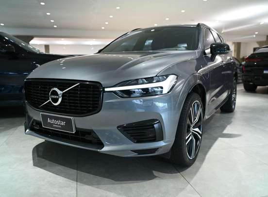 VOLVO-XC60-2021