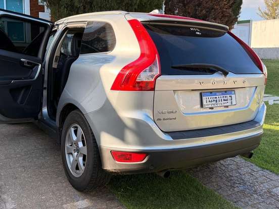 VOLVO-XC60-2.0 T5 COMFORT FWD TURBO GASOLINA 4P AUTOMÁTICO VOLVO-XC60-2012