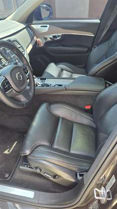 VOLVO-XC90-2023