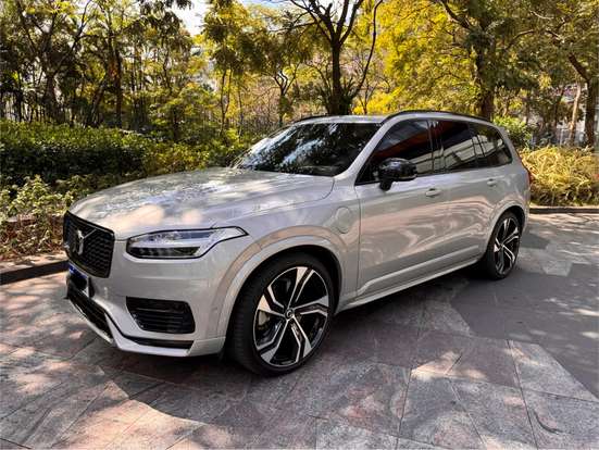 VOLVO-XC90-2023