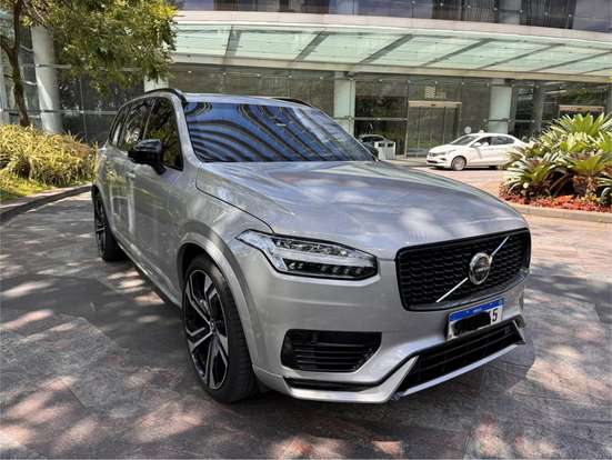 VOLVO-XC90-2023