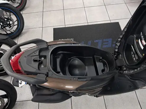YAMAHA-FLUO 125 ABS YAMAHA-FLUO 125 ABS-2024