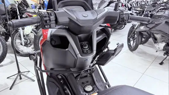 YAMAHA-NMAX CONNECTED 160 ABS YAMAHA-NMAX CONNECTED 160 ABS-2025