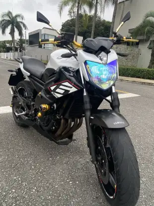 YAMAHA-XJ6 N-2013