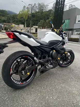 YAMAHA-XJ6 N-2013