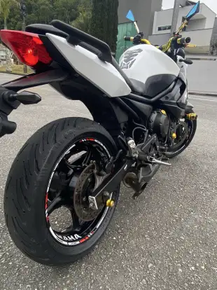 YAMAHA-XJ6 N-2013