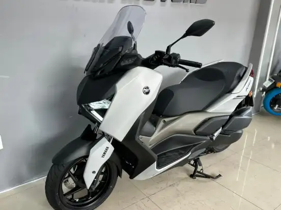 YAMAHA-XMAX 250 CONNECTED ABS YAMAHA-XMAX 250 CONNECTED ABS-2025