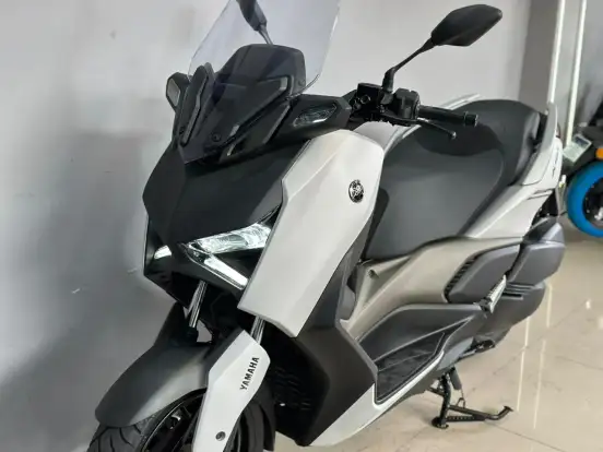 YAMAHA-XMAX 250 CONNECTED ABS YAMAHA-XMAX 250 CONNECTED ABS-2025