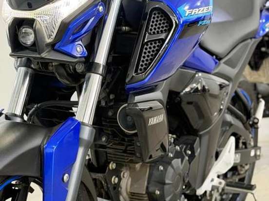 YAMAHA-FZ15 FAZER CONNECTED ABS YAMAHA-FZ15 FAZER CONNECTED ABS-2025