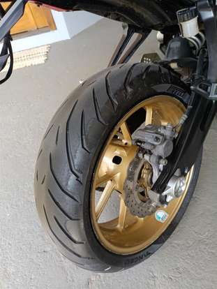 YAMAHA-MT-07-2015