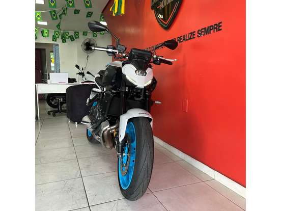 YAMAHA-MT-07 CONNECTED ABS YAMAHA-MT-07 CONNECTED ABS-2025