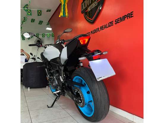 YAMAHA-MT-07 CONNECTED ABS YAMAHA-MT-07 CONNECTED ABS-2025