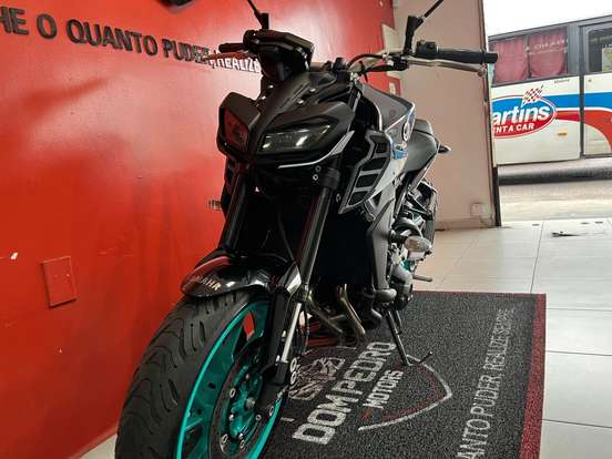 YAMAHA-MT-09 YAMAHA-MT-09-2024