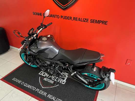YAMAHA-MT-09 YAMAHA-MT-09-2024