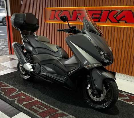 YAMAHA-TMAX-2014