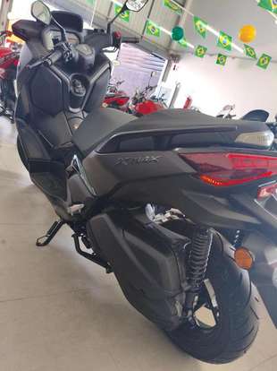 YAMAHA-XMAX 300 CONNECTED ABS-2026
