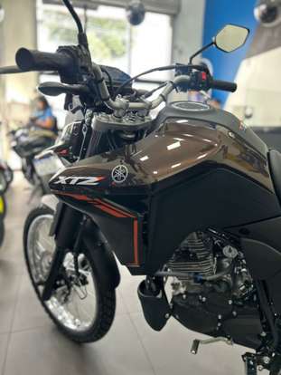 YAMAHA-XTZ 250 LANDER CONNECTED-2026
