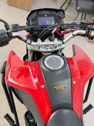 YAMAHA-XTZ 250 LANDER CONNECTED-2025
