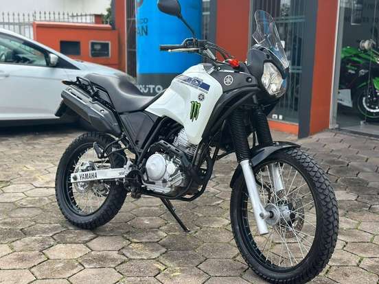 YAMAHA-XTZ 250 TÉNÉRÉ-2015