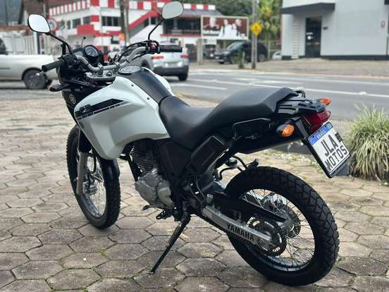 YAMAHA-XTZ 250 TÉNÉRÉ YAMAHA-XTZ 250 TÉNÉRÉ-2015