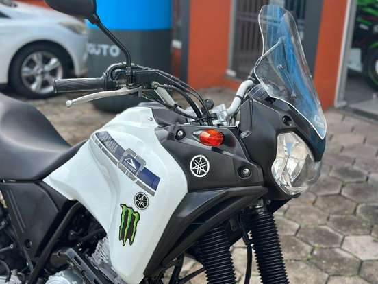 YAMAHA-XTZ 250 TÉNÉRÉ YAMAHA-XTZ 250 TÉNÉRÉ-2015
