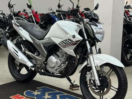 YAMAHA-YS 250 FAZER YAMAHA-YS 250 FAZER-2015