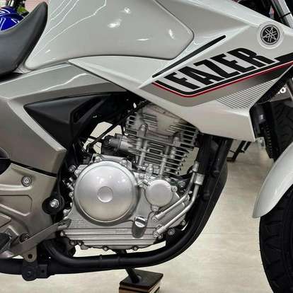 YAMAHA-YS 250 FAZER-2015