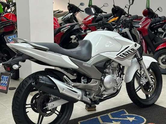 YAMAHA-YS 250 FAZER YAMAHA-YS 250 FAZER-2015