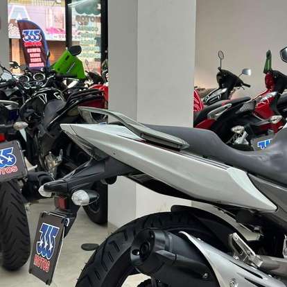YAMAHA-YS 250 FAZER-2015