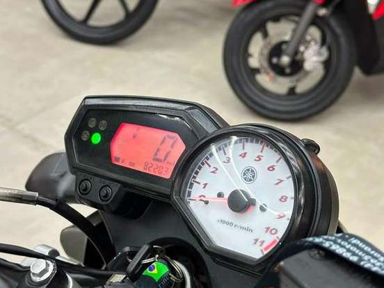 YAMAHA-YS 250 FAZER YAMAHA-YS 250 FAZER-2015