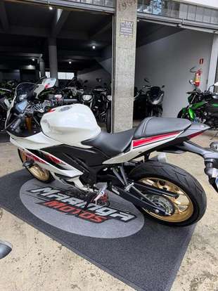 YAMAHA-YZF R3 60th ANNIVERSARY ABS-2022