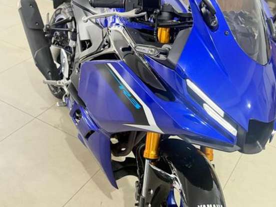 YAMAHA-YZF R3 ABS CONNECTED YAMAHA-YZF R3 ABS CONNECTED-2025