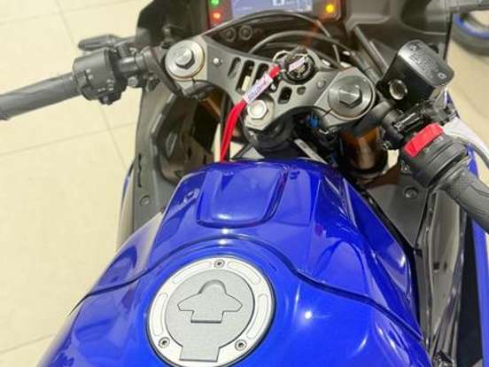 YAMAHA-YZF R3 ABS CONNECTED YAMAHA-YZF R3 ABS CONNECTED-2025