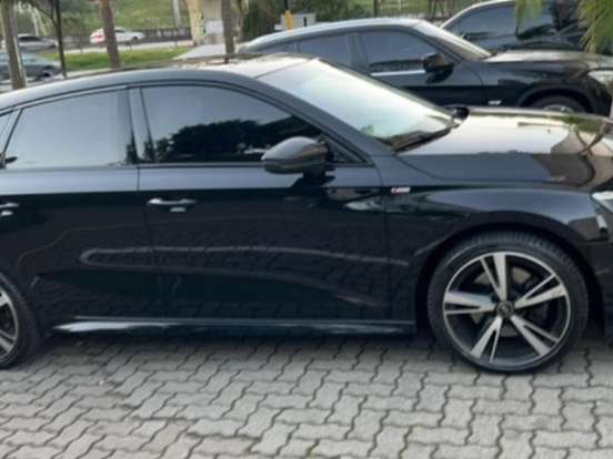 AUDI-A3-2022