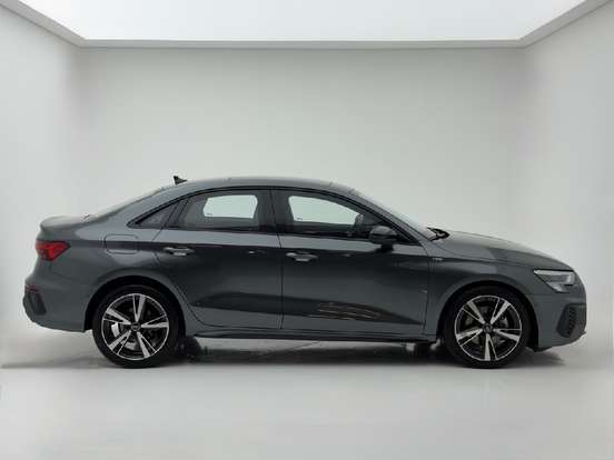 AUDI-A3-2023