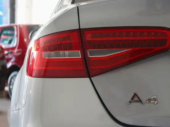 AUDI-A4-1.8 TFSI AMBIENTE GASOLINA 4P MULTITRONIC AUDI-A4-2015