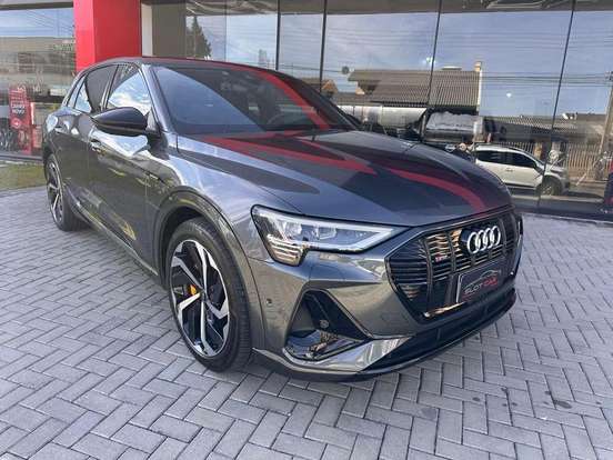 AUDI-E-TRON-ELÉTRICO PERFORMANCE BLACK QUATTRO AUDI-E-TRON-2022
